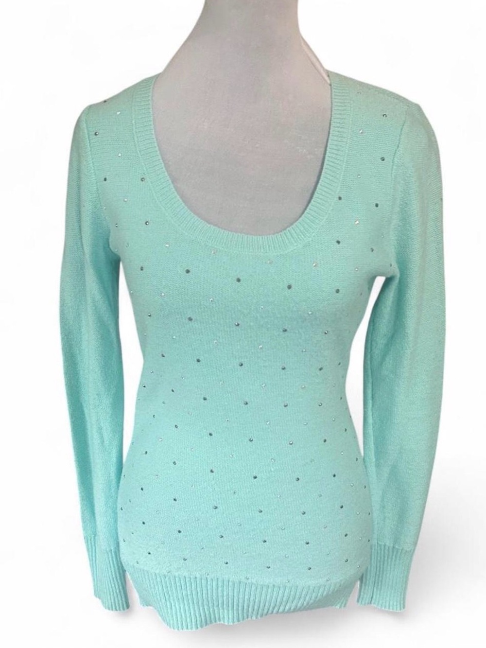 Candie's mint sweater with small